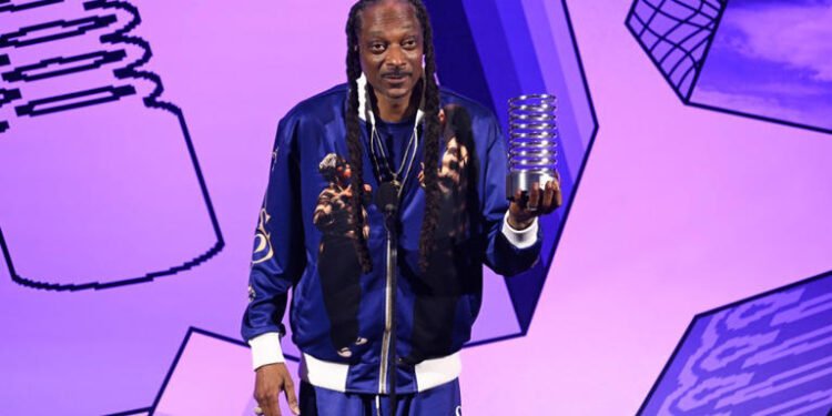 Snoop Dogg Was Unprepared to Explain Same-Sex Couple in ‘Lightyear’ to Grandson