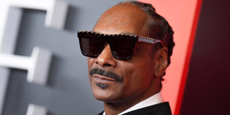 Australian Senator Calls For Snoop Dogg to Be Removed From AFL Final
