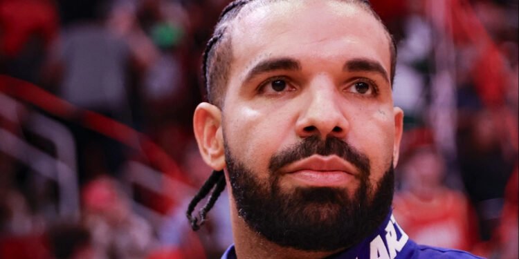 Drake Shifts Blame to Fans Amid Intensifying Beef with Kendrick Lamar