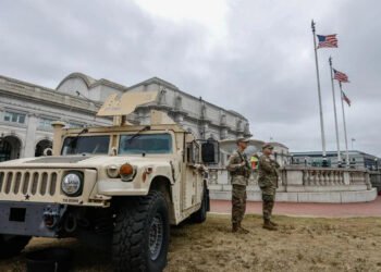 Pentagon Plans National Guard Deployment in Chicago as Trump Escalates Crackdown — Local Leaders Push Back