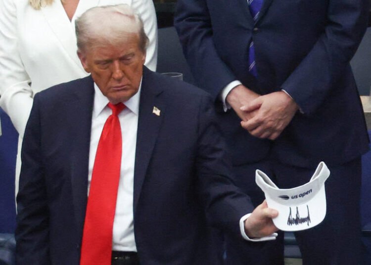 Donald Trump’s Signature Questioned: Fox News Panel Confirms Authenticity of Epstein Birthday Book Letter